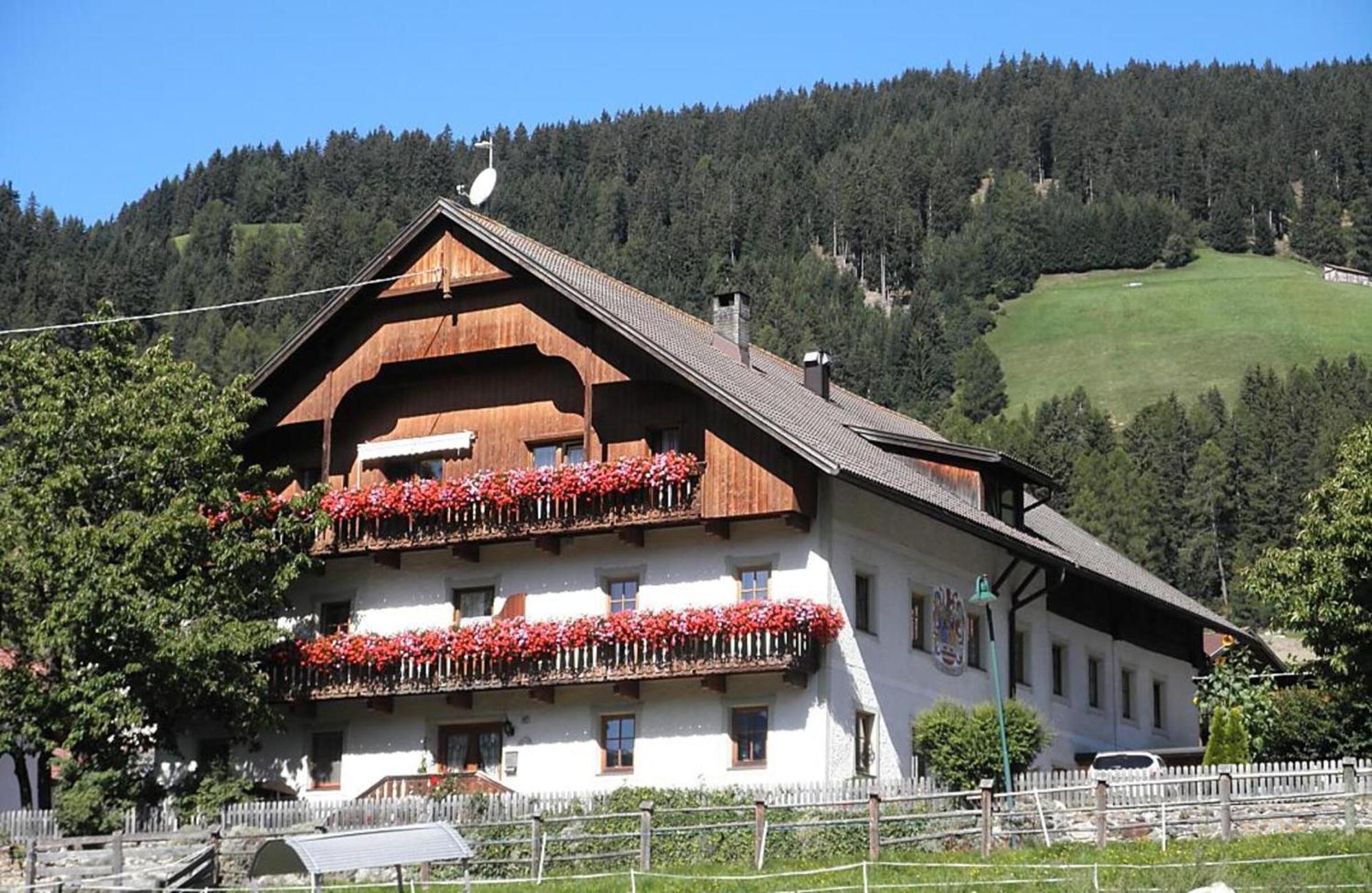 Weberhof Toblach Villa Bagian luar foto
