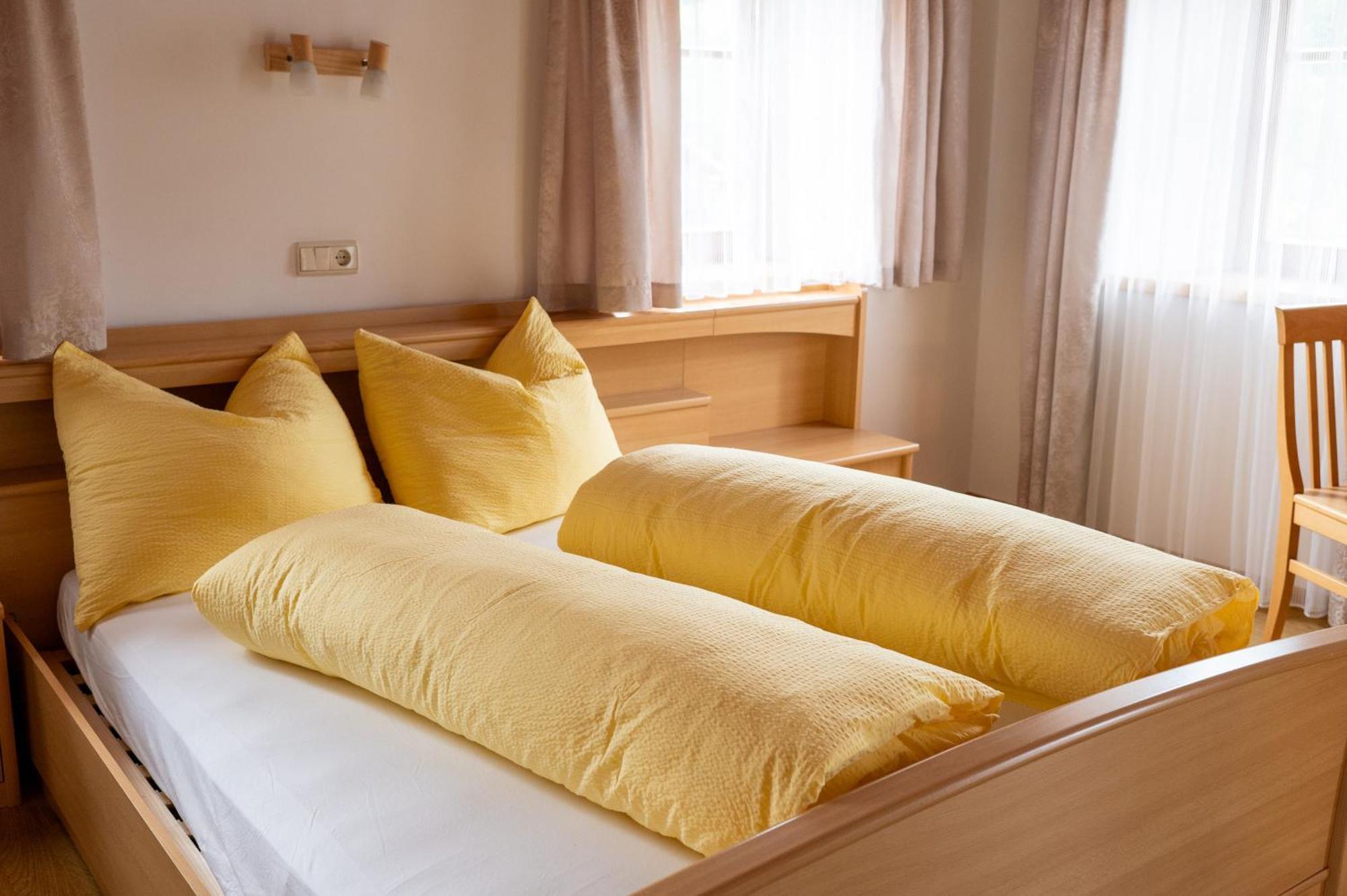 Weberhof Toblach Villa Bagian luar foto